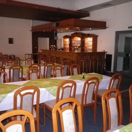 Ξενοδοχείο Stadthotel 2*